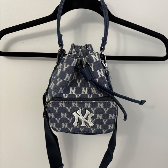 MLB NY Yankees Monogram Bucket Crossbody Bag in Blue - Picture 2 of 7
